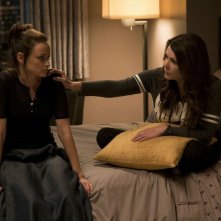 Una mamma per amica, di nuovo insieme: Lauren Graham ed Alexis Bledel in una scena dell'episodio Primavera