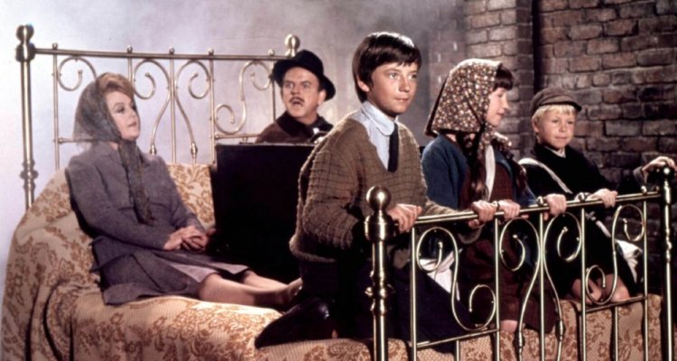 Pomi D Ottone E Manici Di Scopa Cast