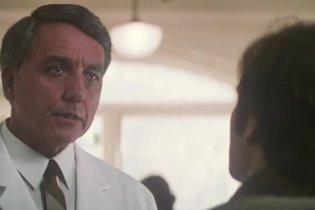 Patch Adams - Trailer