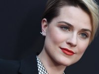 Evan Rachel Wood confessa: 'Sono stata vittima di violenza'