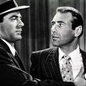 Sui marciapiedi: Gary Merrill e Dana Andrews in una scena del film