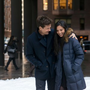 La festa prima delle feste: Jason Bateman e Olivia Munn in una scena del film