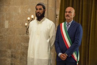 Non c'è più religione: Claudio Bisio e Alessandro Gassman in una scena del film