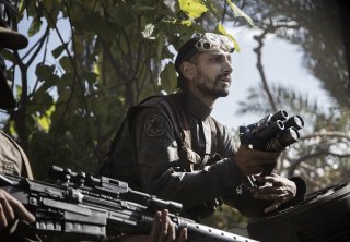 Rogue One: A Star Wars Story, Riz Ahmed in un momento del film
