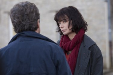 Il medico di campagna: Marianne Denicourt e François Cluzet in una scena del film