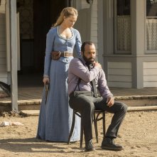 Westworld: Evan Rachel Wood e Jeffrey Wright in The Bicameral Mind