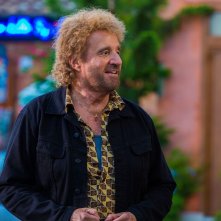 Poveri ma ricchi: Christian De Sica in una  in una immagine esclusiva