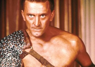 images/2016/12/09/1470409780_160622_ymrt_kirk-douglas-spartacusjpgcrop_promo-xlarge2.jpg