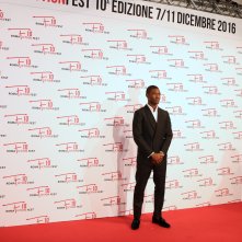 Roma Fiction Fest 2016: Malaki Kirby sul red carpet di Roots
