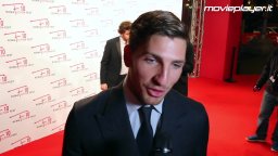 Il confine: Video interviste al cast sul tappeto rosso