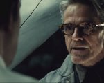 Justice League: Jeremy Irons illustra il ruolo di Alfred