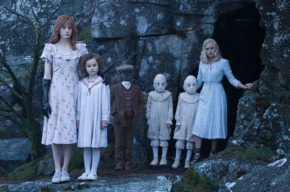 Miss Peregrine’s Home for Peculiar Children: foto di gruppo per i giovani protagonisti