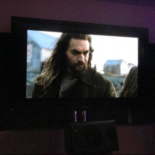 Justice League: Jason Momoa è Aquaman in una foto condivisa dal regista