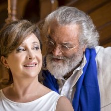 Mister Felicità: Diego Abatantuono e Carla Signoris in una scena del film