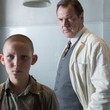 Nebbia in agosto: Ivo Pietzcker e Sebastian Koch in una scena del film