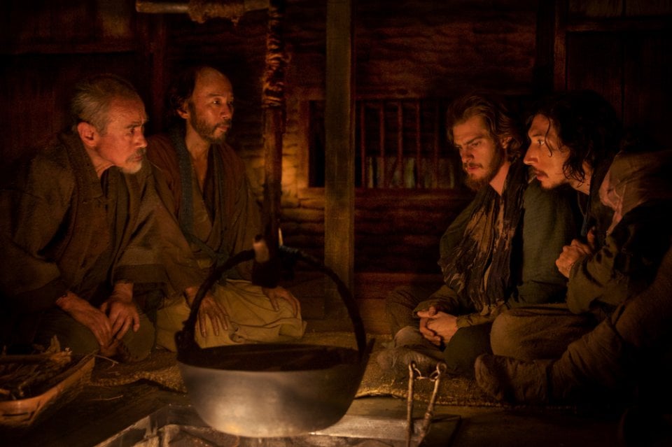 Silence: Adam Driver e Andrew Garfield in un momento del film