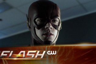 The Flash - 'Borrowing Problems From The Future' Trailer