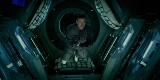 Life - Non oltrepassare il limite: Ryan Reynolds in una delle primissime immagini del film