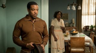 Barriere: Russell Hornsby e Viola Davis in una scena del film