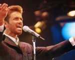 George Michael, l'ultimo saluto delle star sui social