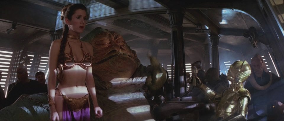 Carrie Fisher in una sensuale sequenza di Star Wars