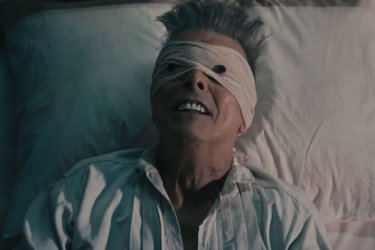 David Bowie nel video musicale di Lazarus