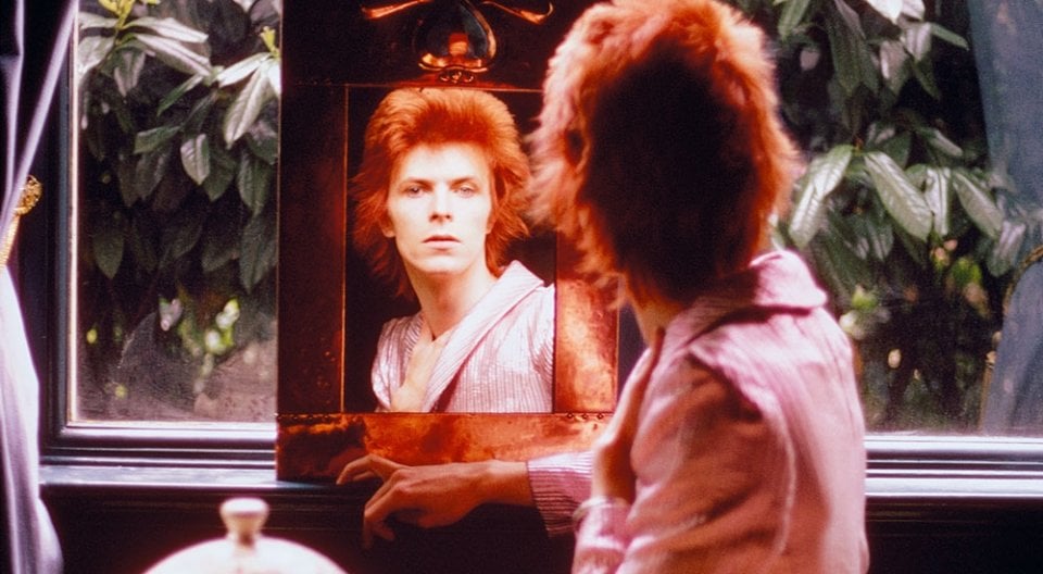 David Bowie in un'immagine per l'album Nothing Has Changed