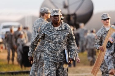 Arrival: Forest Whitaker in una scena del film