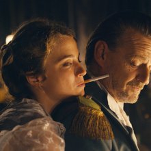 Les ogres: Adele Haenel e Marc Barbé in una scena del film