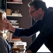 Piccoli crimini coniugali: Margherita Buy e Sergio Castellitto in una scena del film