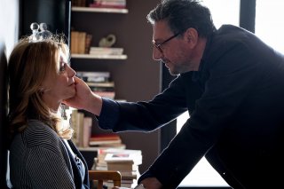Piccoli crimini coniugali: Margherita Buy e Sergio Castellitto in una scena del film