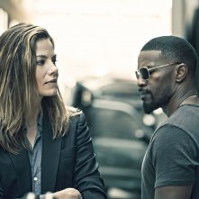 Sleepless - Il giustiziere: Jamie Foxx e Michelle Monaghan in una scena del film