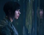 Ghost in the Shell: doppie armi per Scarlett Johansson nella nuova foto