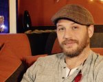 Tom Hardy fiaba della buonanotte in TV per i bambini... e le mamme