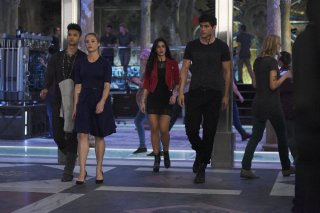 Shadowhunters: una foto dei protagonisti nell'episodio This Guilty Blood