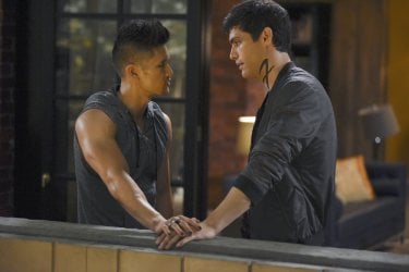 Shadowhunters: Harry Shum Jr. e Matthew Daddario in This Guilty Blood