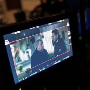 Rimetti a noi i nostri debiti: una scena vista dal monitor