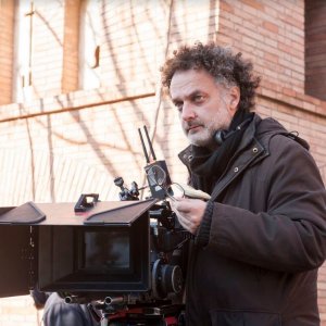 Rimetti a noi i nostri debiti: il regista Antonio Morabito sul set