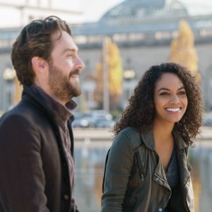 Sleepy Hollow: Tom Mison e Lyndie Greenwood in Columbia