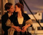 Il miglior bacio di tutti i tempi è quello tra Rose e Jack in Titanic: ecco la top 10