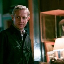 Sherlock: un primo piano di Martin Freeman nella stagione 4