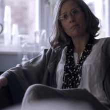 Sherlock: Sian Brooke in una scena della serie