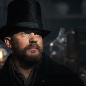 Tabbo, un primo piano di Tom Hardy