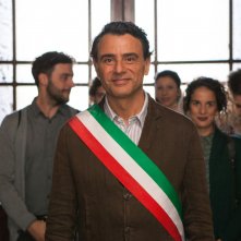 L'ora legale: Vincenzo Amato in una scena del film