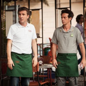 L'ora legale: Ficarra e Picone in una scena del film