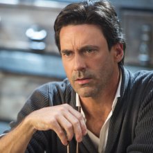 Le spie della porta accanto: Jon Hamm in una scena del film