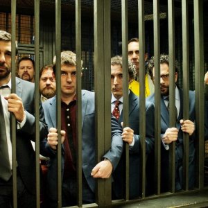 Smetto quando voglio - Masterclass: Edoardo Leo, Stefano Fresi, Pietro Sermonti, Libero De Rienzo, Valerio Aprea, Paolo Calabresi e Lorenzo Lavia in un'immagine promozionale del film