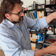 Maestro: Francesco Lotoro in un'immagine del documentario