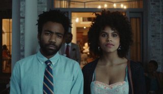 Atlanta: Zazie Beetz e Donald Glover in una scena