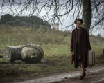 Voice From the Stone: Emilia Clarke nelle foto dell'horror